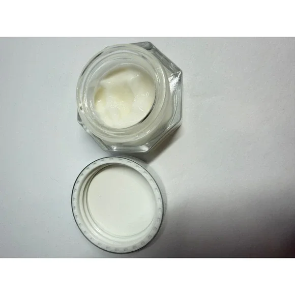 Charlotte Tilbury Magic Water Cream 0.5oz 15ml Gel-Cream Moisturiser Travel Size - Picture 5 of 5